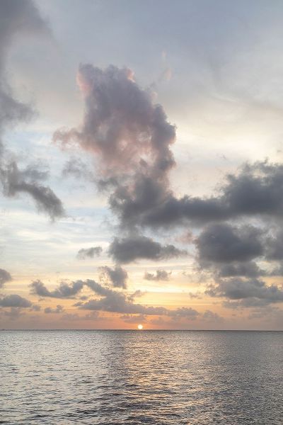 Caribbean-Grenada-Mayreau Island Caribbean sunset